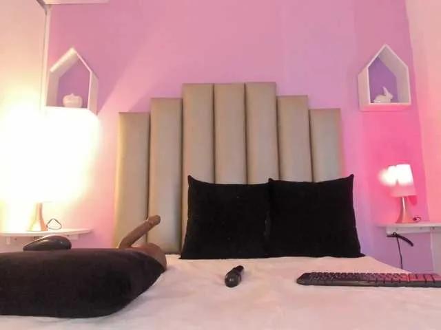 Offline IssyRosse on BongaCams