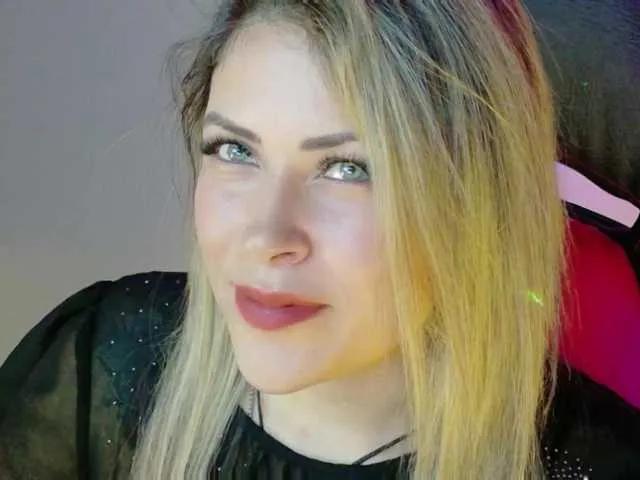 Offline Ivypoison10 on BongaCams