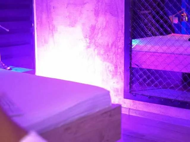 Offline IvyRowa on BongaCams