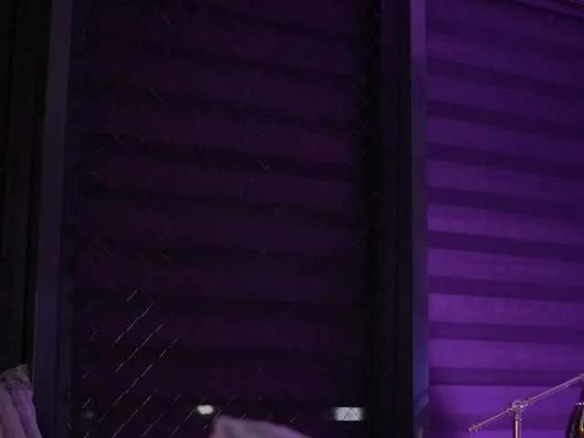 Offline IvyRowa on BongaCams