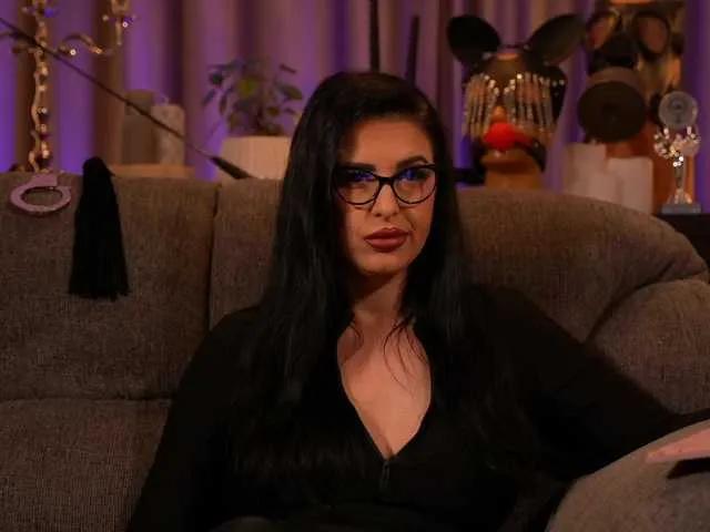 Offline KellyKent on BongaCams