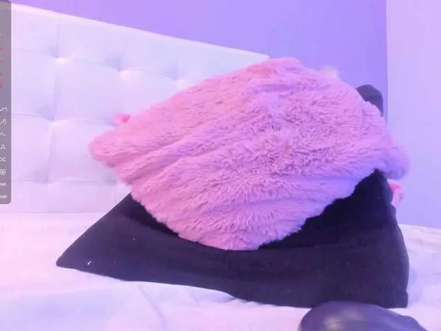 Offline KendraChavezz1 on BongaCams