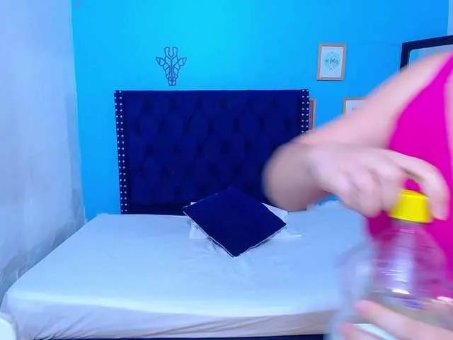 Freechat kinky-redhead18 on BongaCams