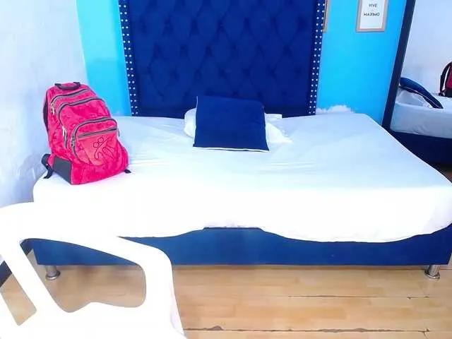 Freechat kinky-redhead18 on BongaCams