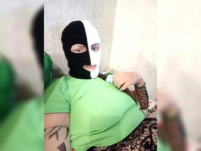 Offline Kiss-Kissaa on BongaCams