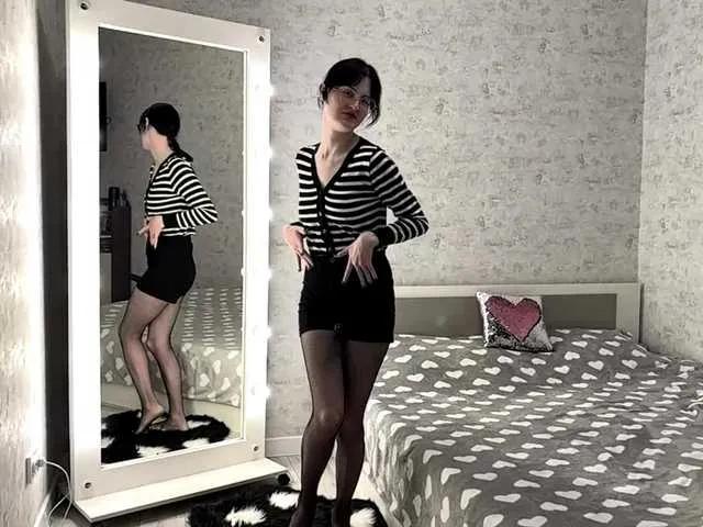 Offline KittyNolick on BongaCams