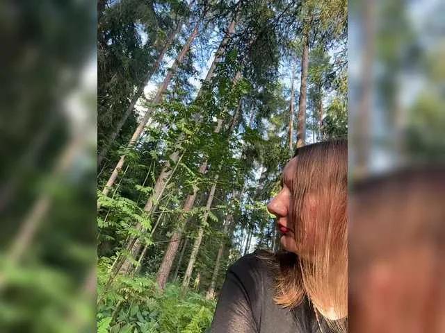 Offline Ledi1 on BongaCams