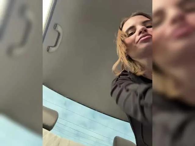 Offline LedyMiya on BongaCams