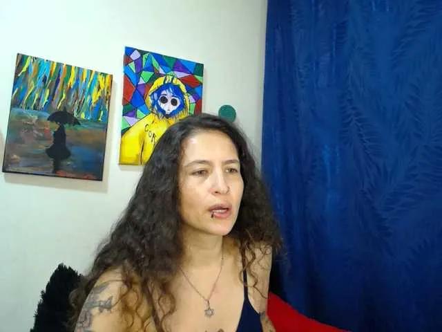 Offline leyla-hot on BongaCams