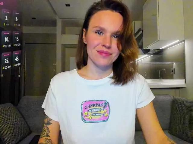 BongaCams LisaDaniels is Freechat LisaDaniels — Beautiful eyes and your attention