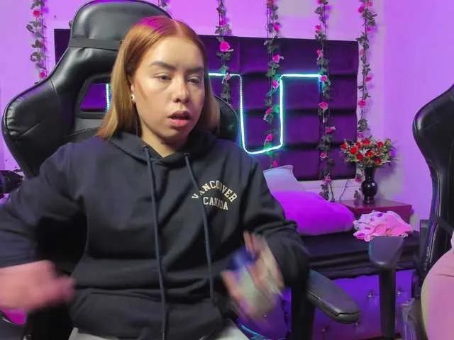 Offline LizaAndCharlottt on BongaCams