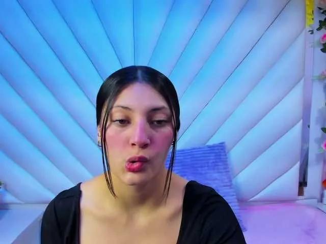 Freechat LunaBennett on BongaCams