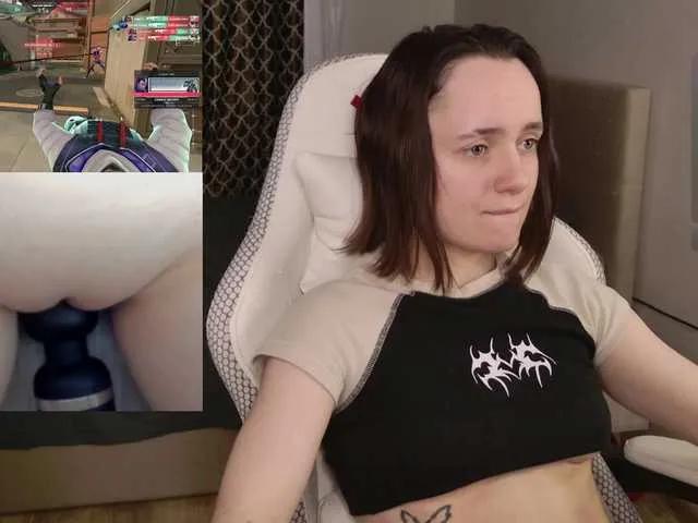 Offline LunaL0ve on BongaCams