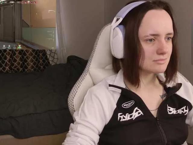 Offline LunaL0ve on BongaCams