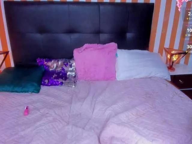 Freechat LunaToledo on BongaCams