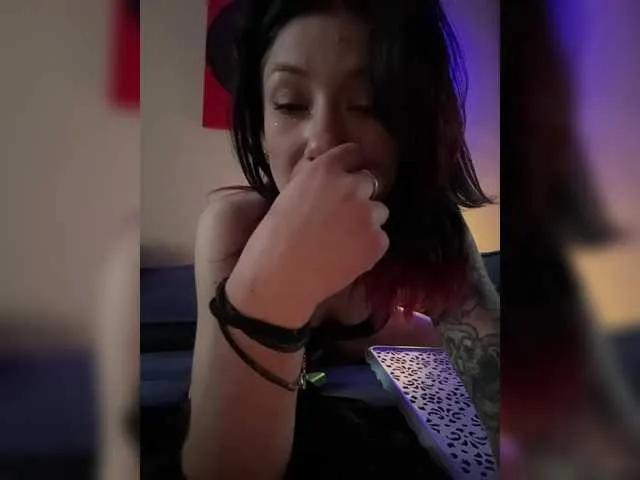 Offline Lustygasm on BongaCams