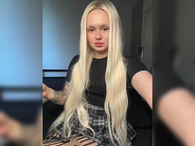 Freechat LuxBby on BongaCams