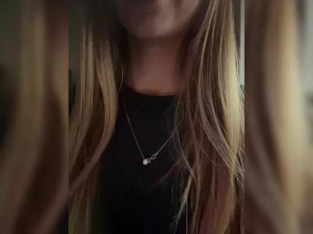 Offline Malvina81 on BongaCams