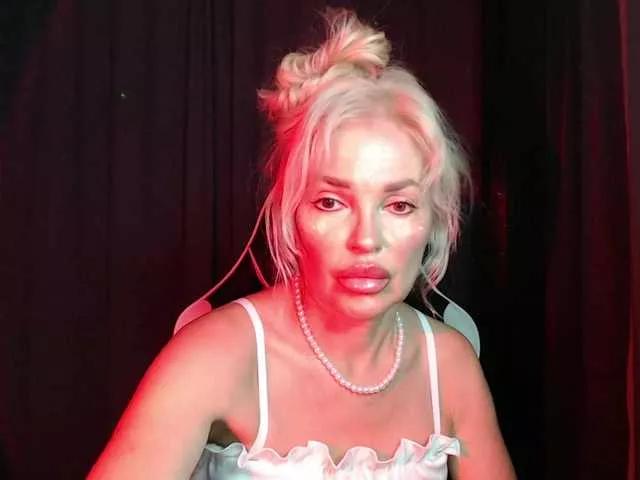 Offline Margo77-1 on BongaCams