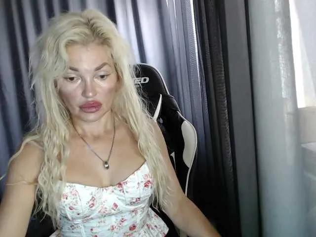 Offline Margo77-1 on BongaCams