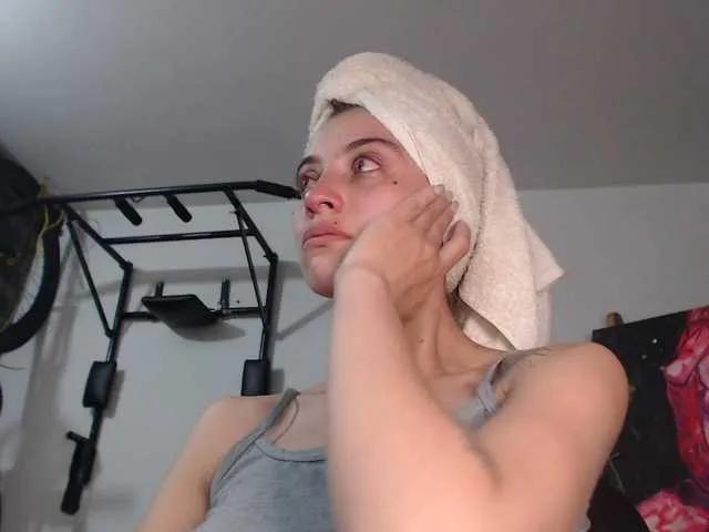 Offline mariecam420 on BongaCams