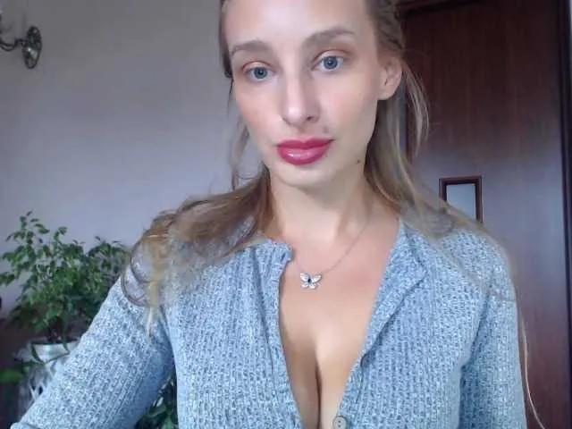 Offline MarilynShow on BongaCams