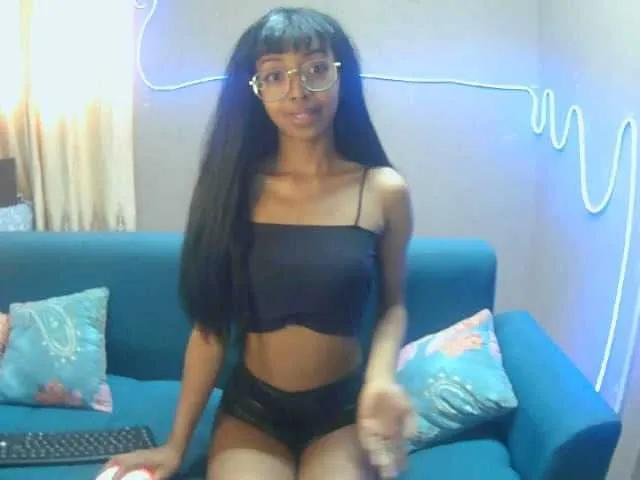 Freechat Marinahgrey on BongaCams