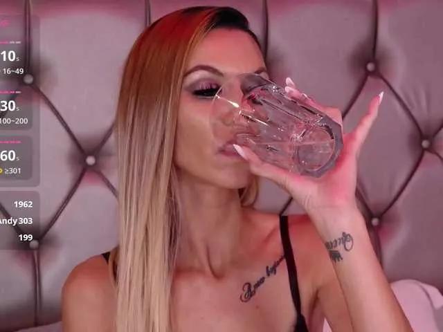 Offline MayaHale on BongaCams