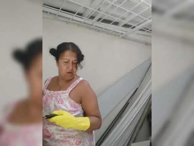 Offline Meganny2023 on BongaCams