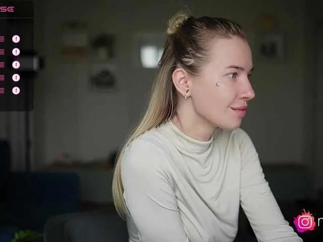 Offline mel-collins on BongaCams