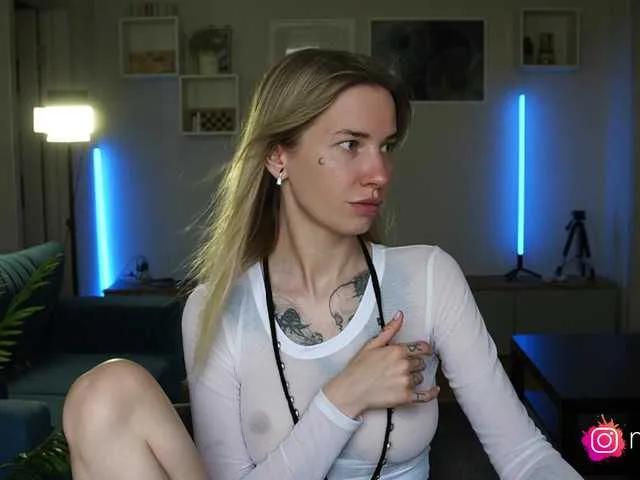 Offline mel-collins on BongaCams