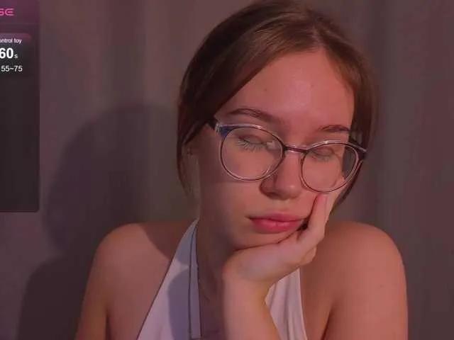 Freechat MiaLuw on BongaCams