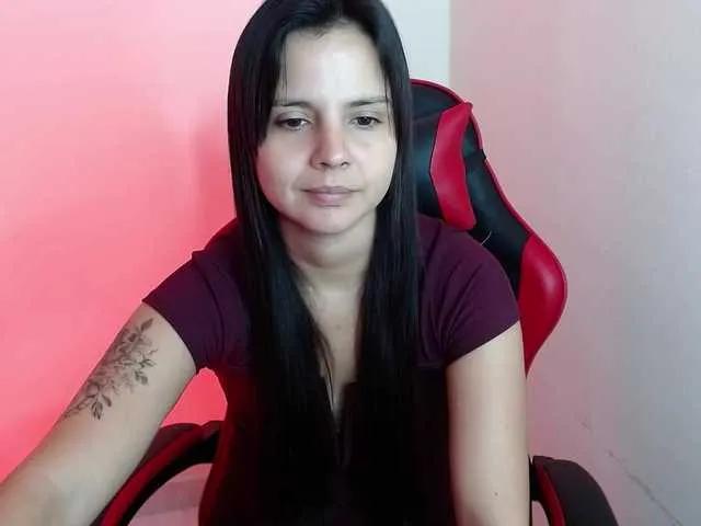 Offline MiaRobinn on BongaCams