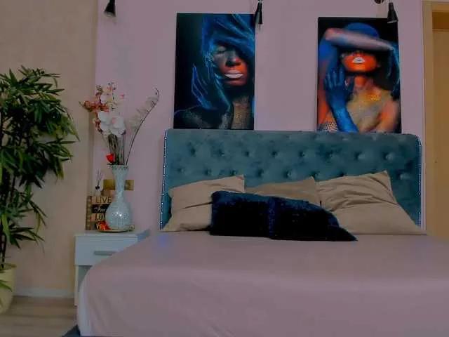 Offline MichelleReys on BongaCams