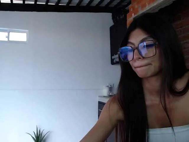 Offline millyxnicoll1 on BongaCams