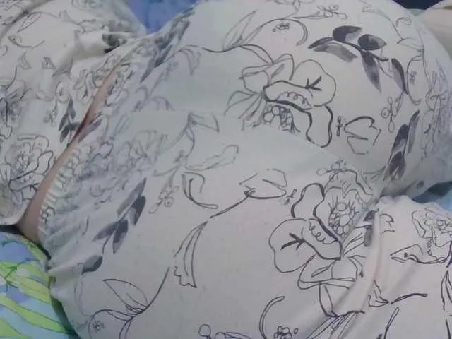 MiniMilfa on BongaCams 