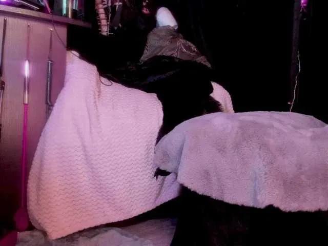 Offline miss-asmodeus on BongaCams