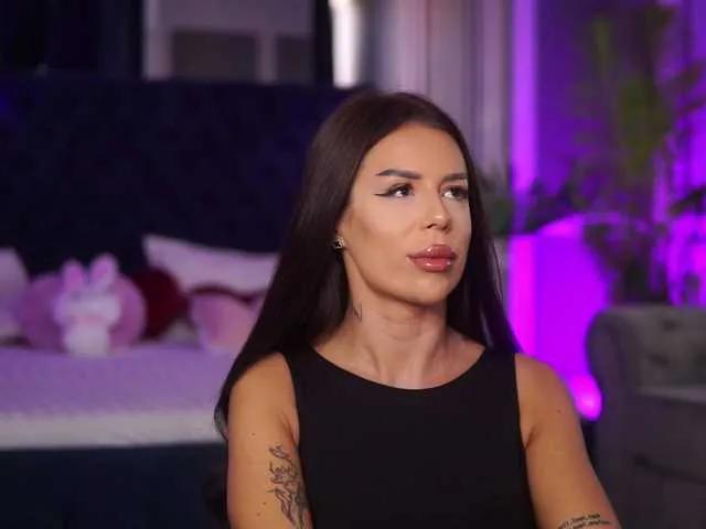 MissKiarra on BongaCams 