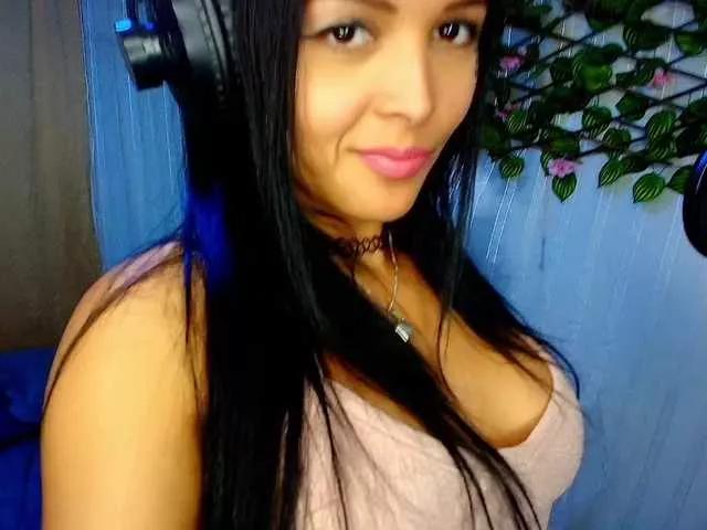 Offline Mommyjeva on BongaCams