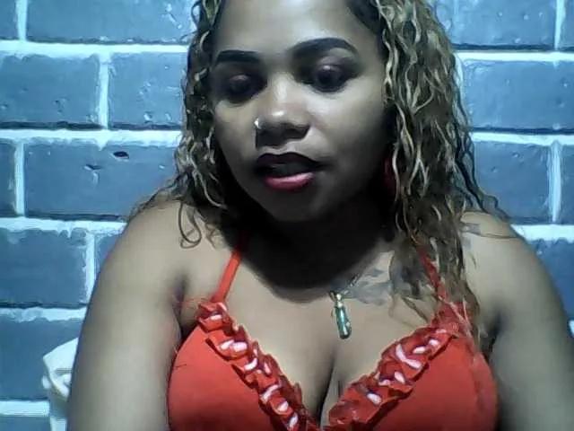 Offline Monica1612 on BongaCams