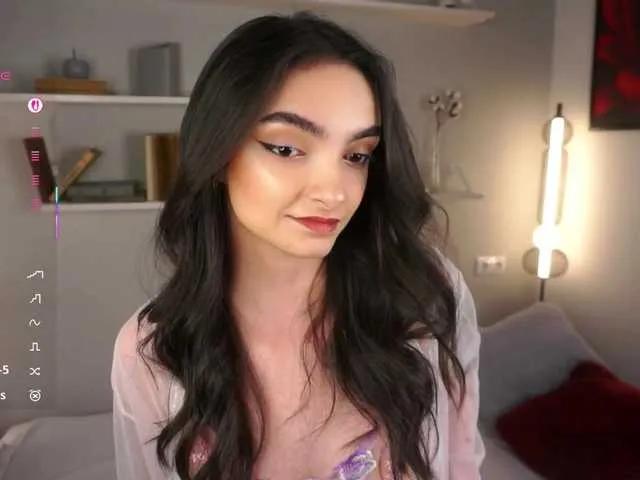 Freechat Morena-Dolcce on BongaCams