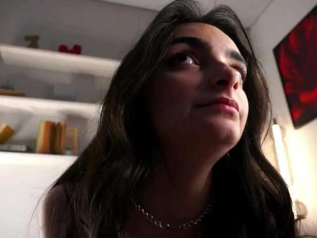 Freechat Morena-Dolcce on BongaCams