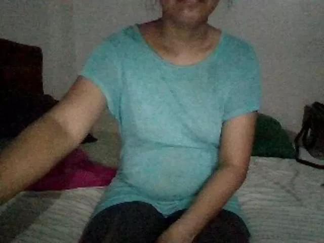 Offline MyLadyBoss on BongaCams