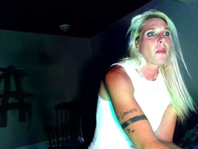 Freechat mylfGlama on BongaCams