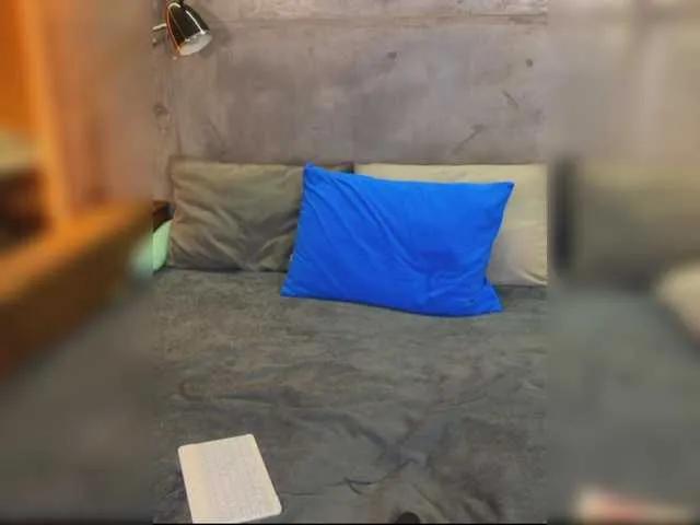 Offline Na-izi on BongaCams