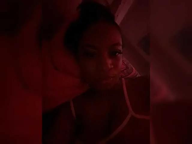 Offline NahomyHart on BongaCams