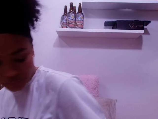 Offline naia-blesed on BongaCams