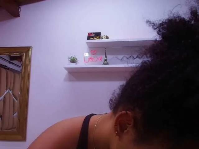 Offline naia-blesed on BongaCams