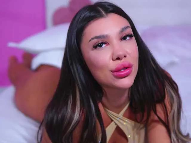 Freechat NatyDesiree on BongaCams