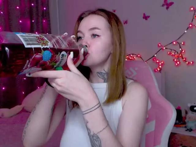 Offline NaughtyMable on BongaCams